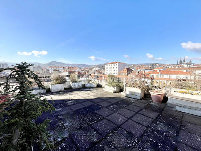 Appartement - 158 m² - 7 pièces