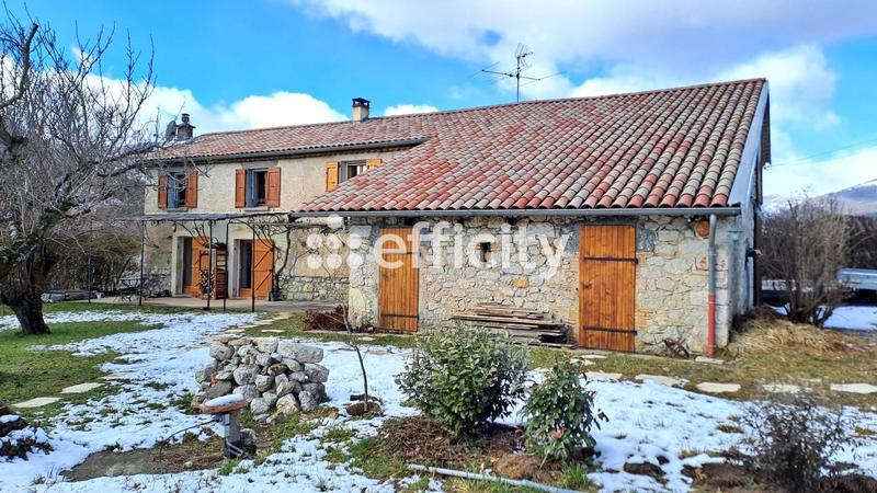 Maison - 151 m² - 6 pièces