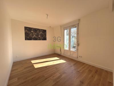 Appartement - 80 m² - 3 pièces