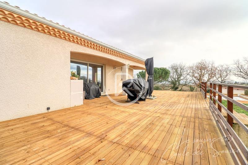 Villa - 223 m² - 7 pièces