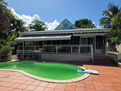 Maison - 108 m² - 4 pièces