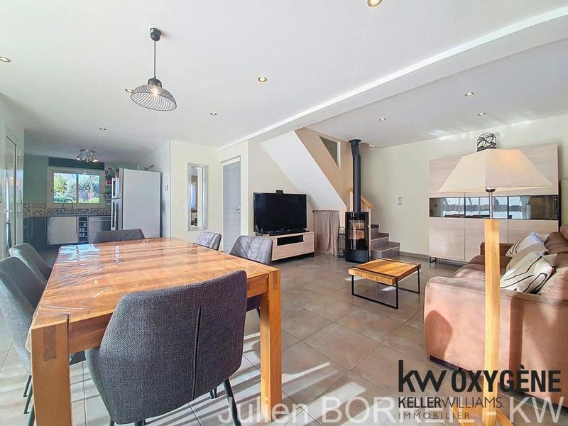 Maison - 105 m² - 5 pièces