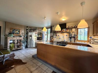 Maison - 145 m² - 3 pièces