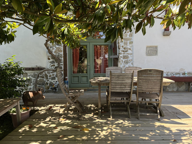 Maison - 325 m² - 11 pièces