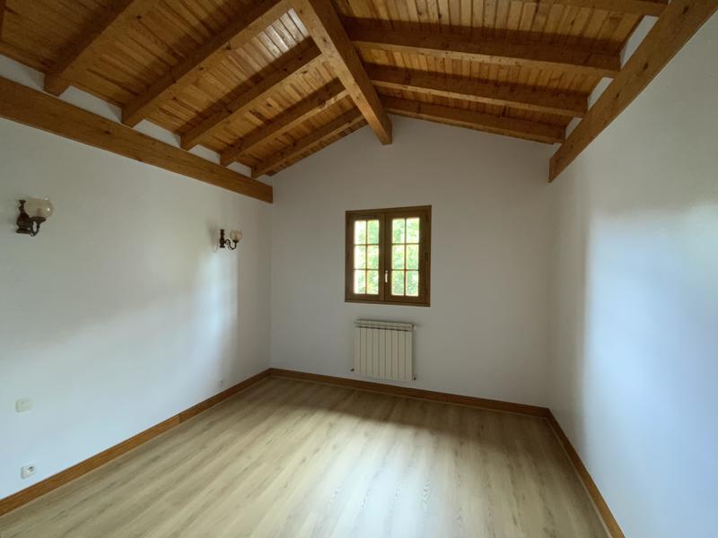 Maison traditionnelle - 167 m² - 7 pièces