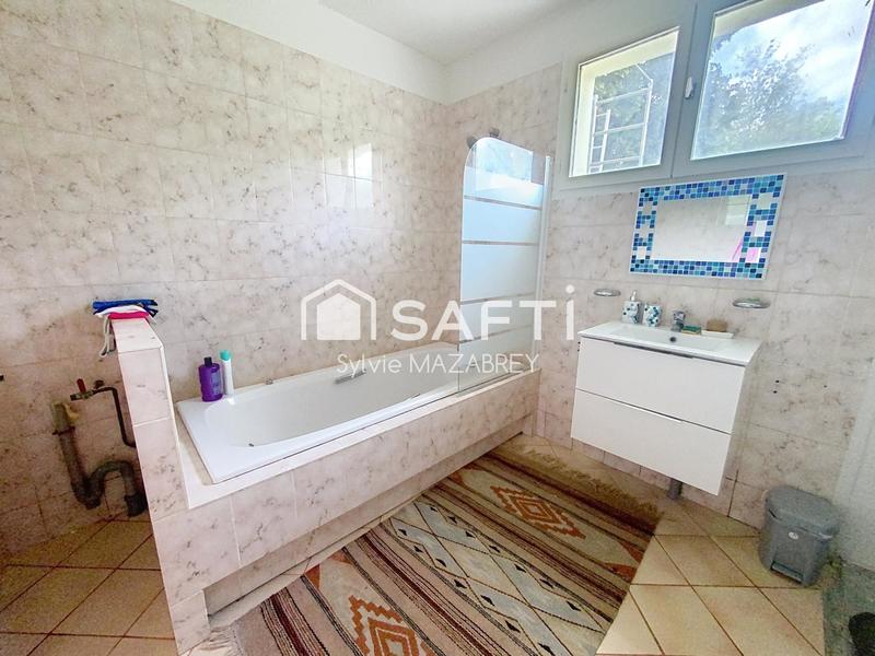 Maison - 160 m² - 7 pièces