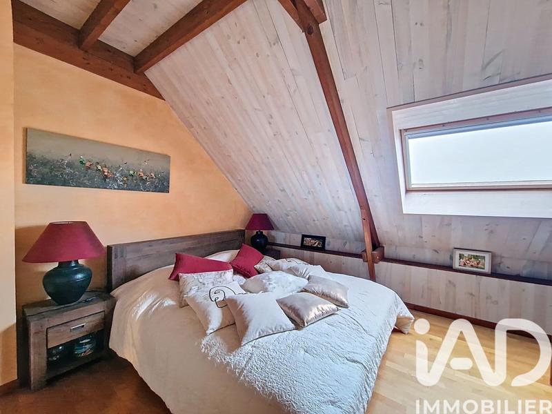 Maison - 215 m² - 7 pièces