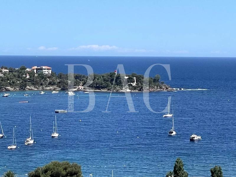 Villa - 280 m² - 10 pièces