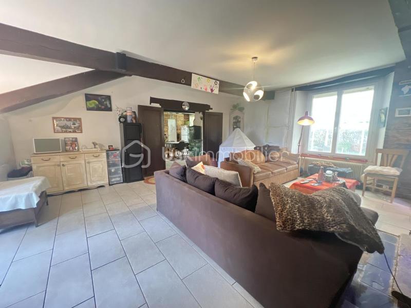 Maison - 205 m² - 7 pièces