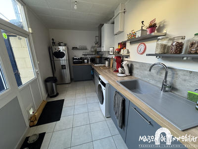 Maison - 99 m² - 5 pièces
