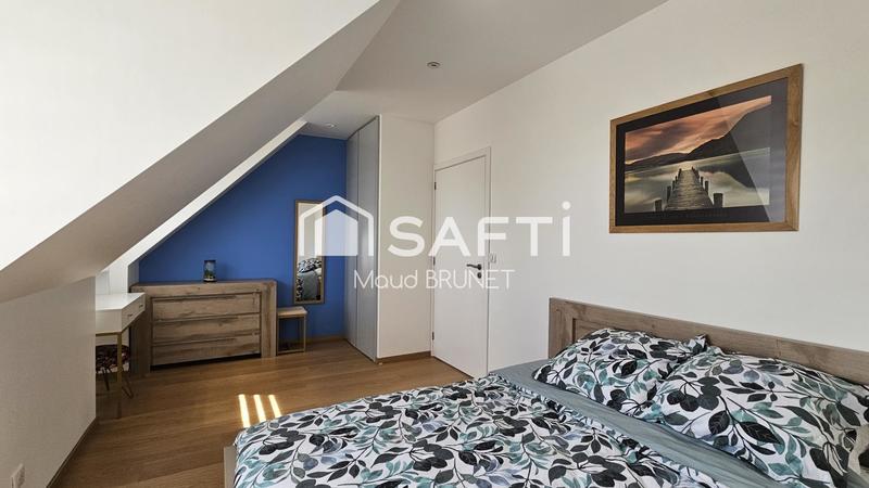 Maison - 360 m² - 9 pièces