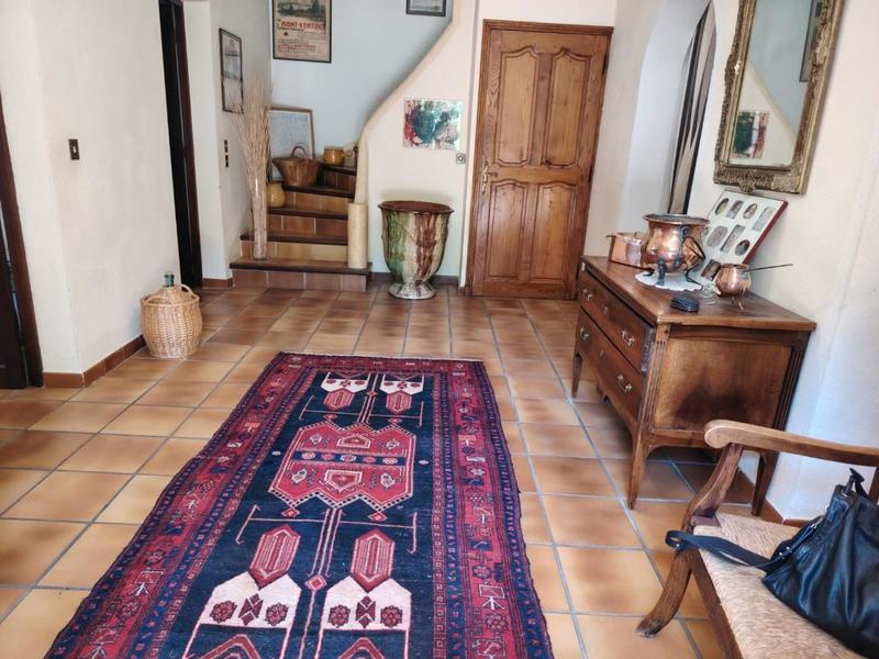 Maison - 222 m² - 7 pièces