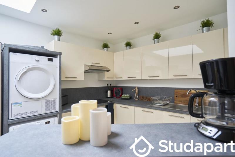 Chambre - 13 m² - 1 pièce