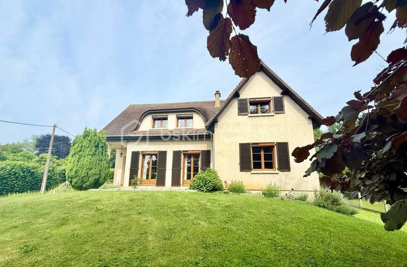 Maison - 121 m² - 6 pièces