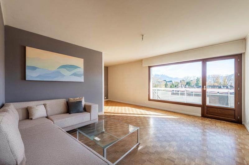 Appartement - 92 m² - 4 pièces