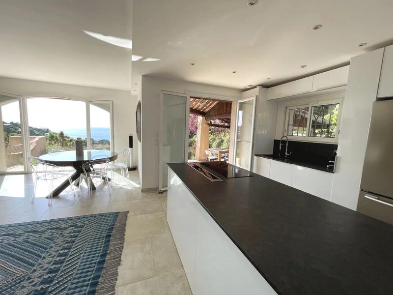 Villa - 107 m² - 4 pièces