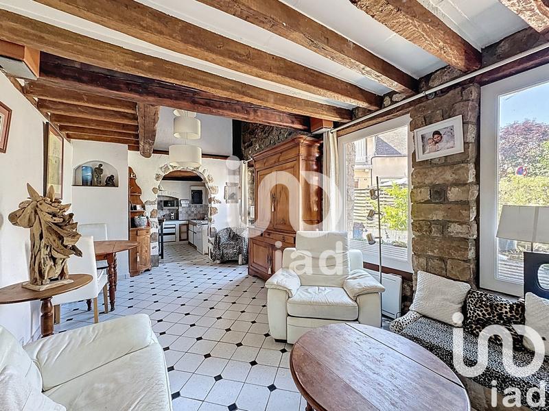 Maison - 99 m² - 5 pièces