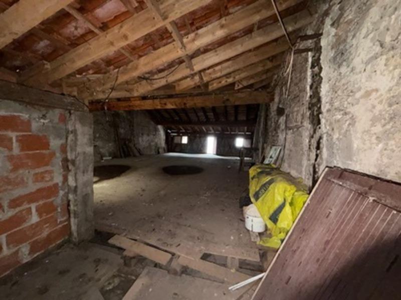 Maison traditionnelle - 105 m² - 1 pièce