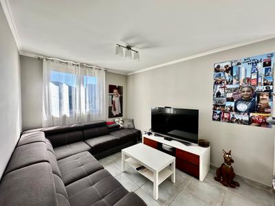 Appartement - 105 m² - 4 pièces