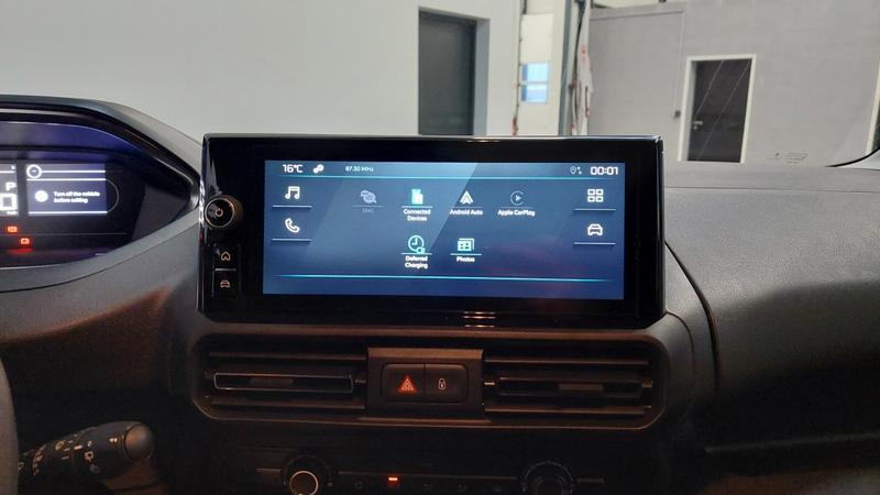 Peugeot Partner Fourgon Electrique m 800 kg 136 ch batterie 54 kwh