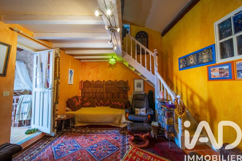 Maison - 345 m² - 10 pièces