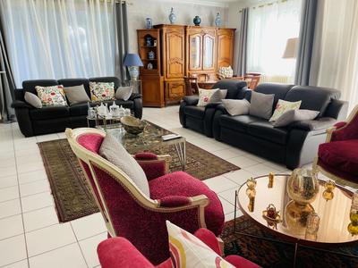 Maison - 196 m² - 5 pièces