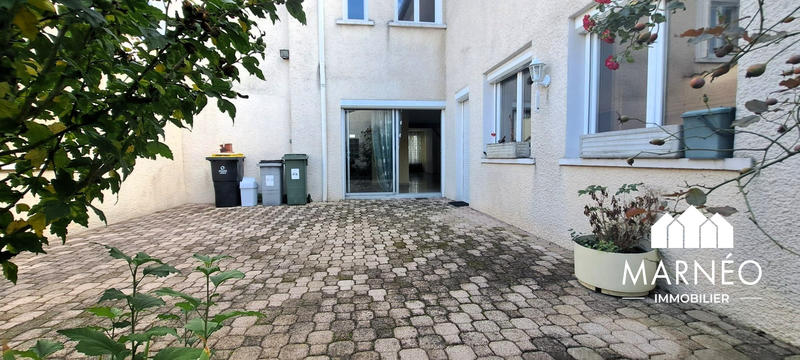 Maison ancienne - 210 m² - 6 pièces