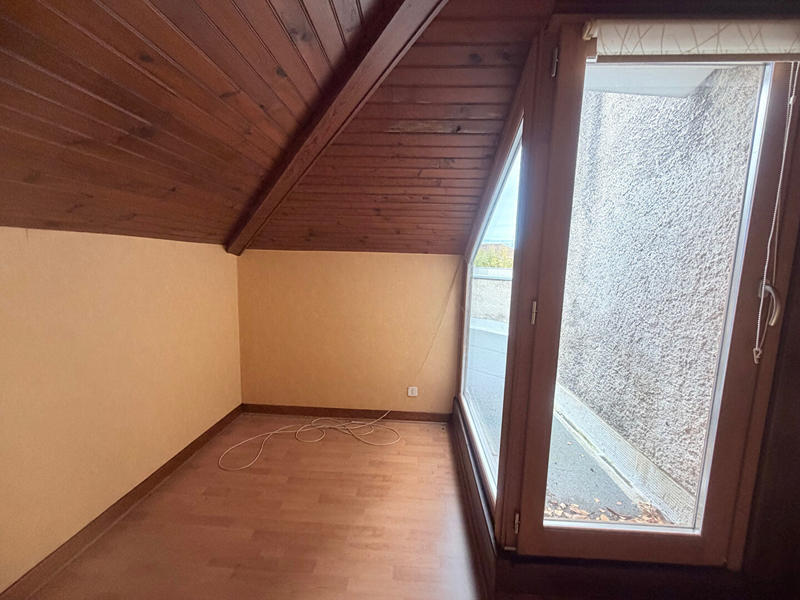 Maison - 97 m² - 3 pièces