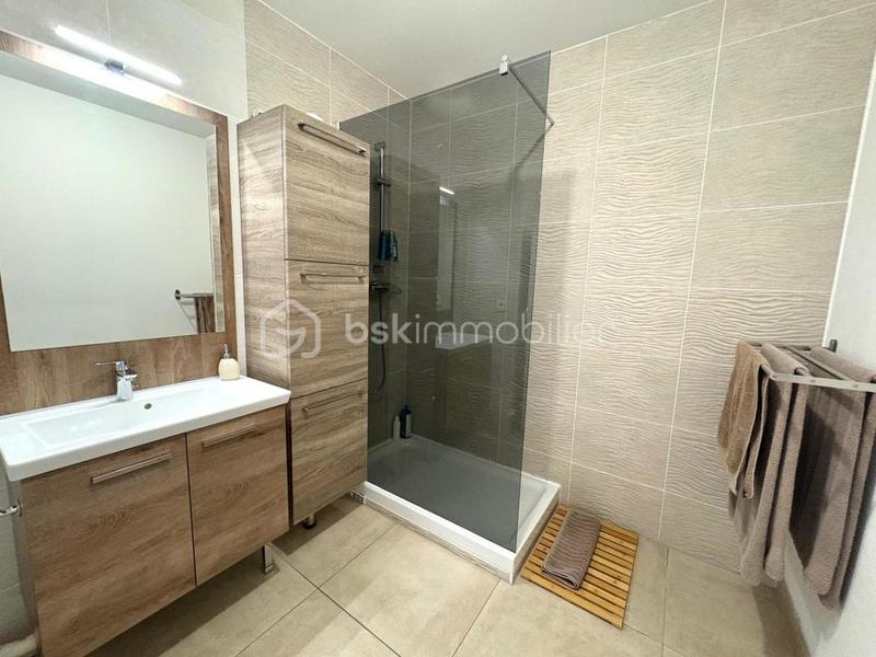 Appartement - 87 m² - 5 pièces