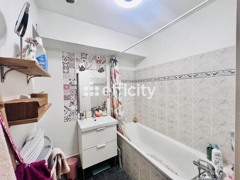 Appartement - 93 m² - 4 pièces