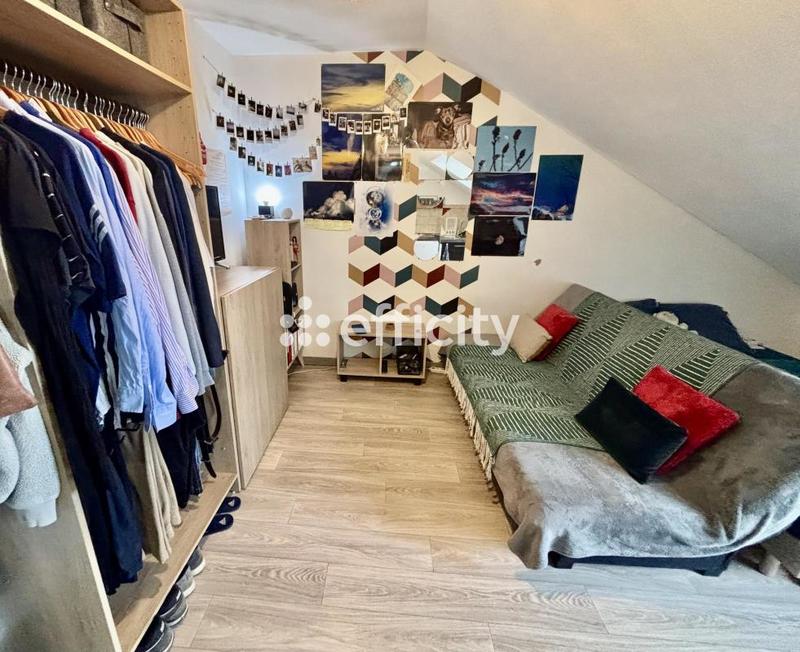 Immeuble - 136 m² - 6 pièces