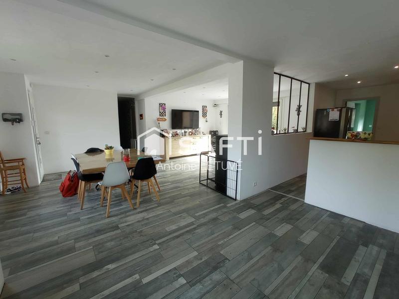 Maison - 121 m² - 5 pièces