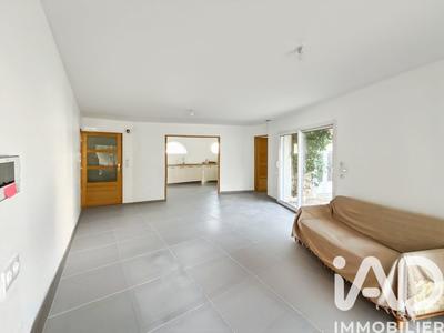 Maison - 94 m² - 4 pièces