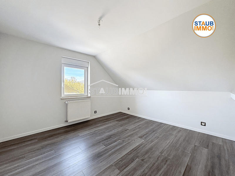 Maison - 95 m² - 5 pièces