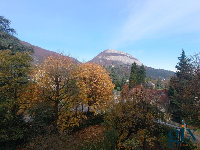 Appartement - 95 m² - 3 pièces