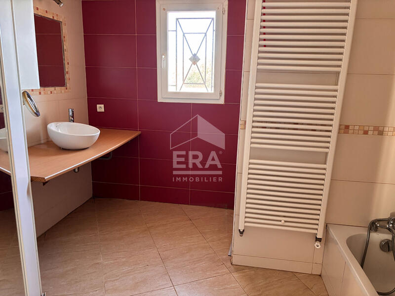 Villa - 176 m² - 6 pièces