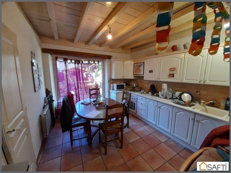 Maison - 205 m² - 7 pièces