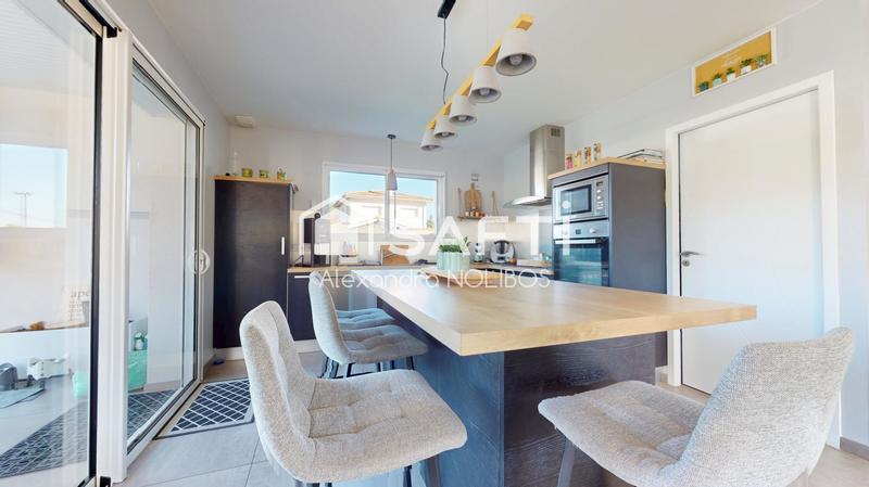 Maison - 110 m² - 6 pièces