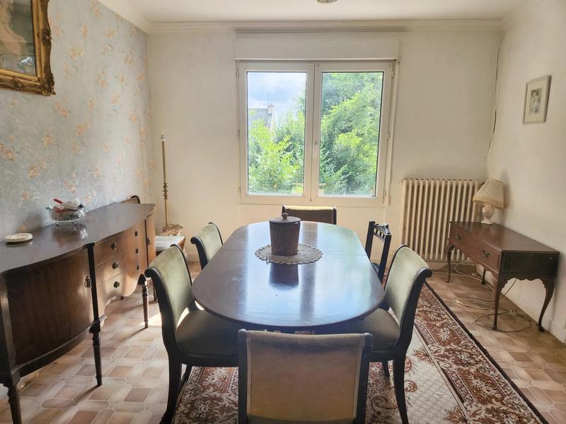 Maison - 111 m² - 7 pièces