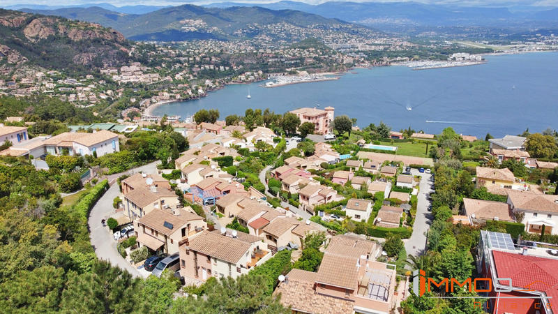 Maison traditionnelle - 60 m² - 4 pièces