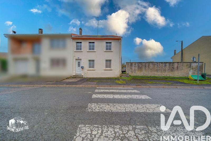 Maison - 230 m² - 7 pièces