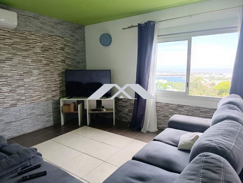 Maison - 103 m² - 5 pièces