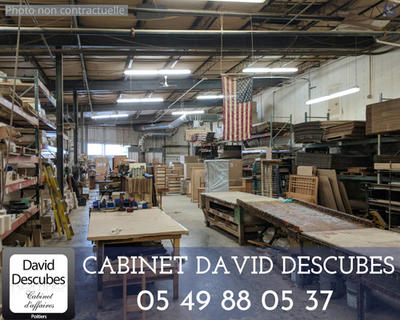 Local commercial - 1 776 m²