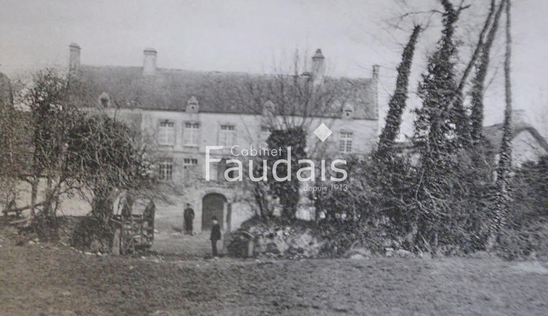 Propriété - 610 m² - 20 pièces