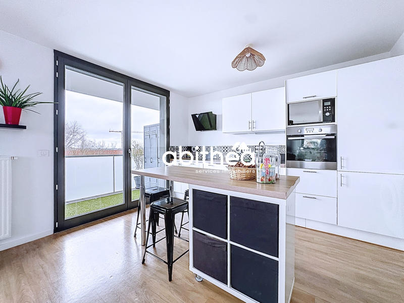 Appartement - 65 m² - 3 pièces