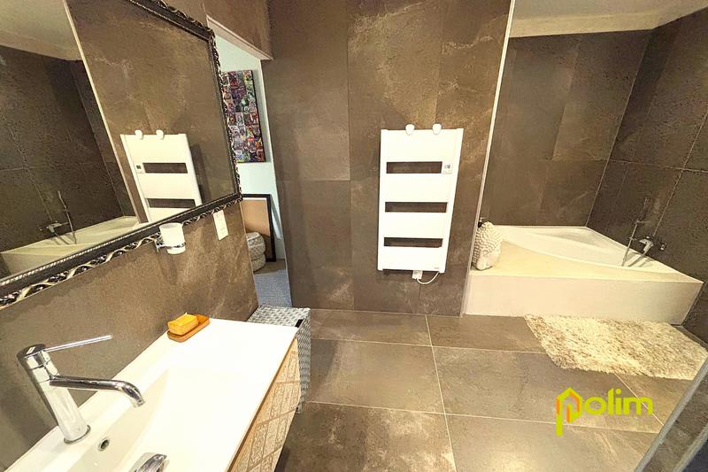 Maison - 154 m² - 5 pièces