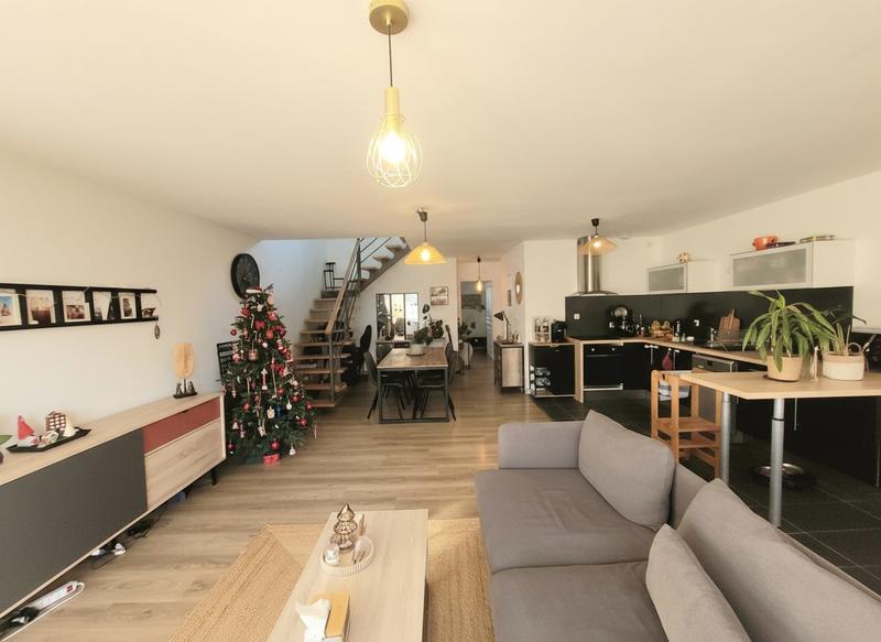 Maison - 109 m² - 4 pièces