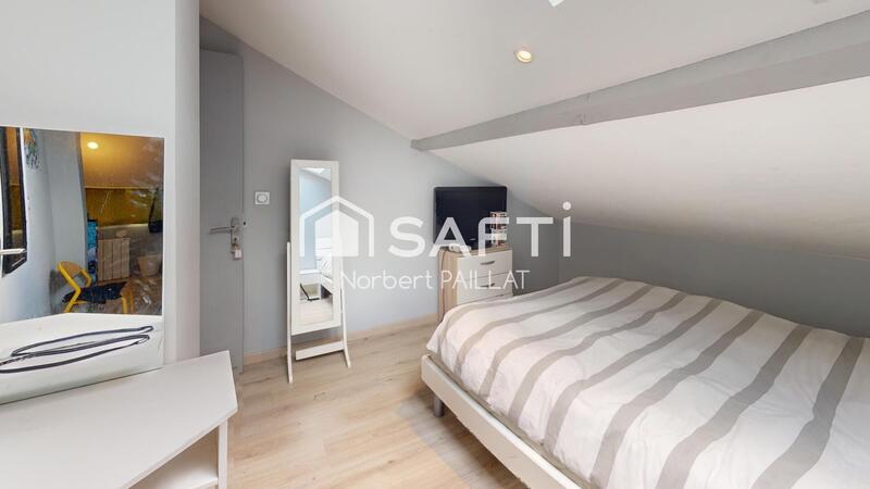 Maison - 145 m² - 8 pièces