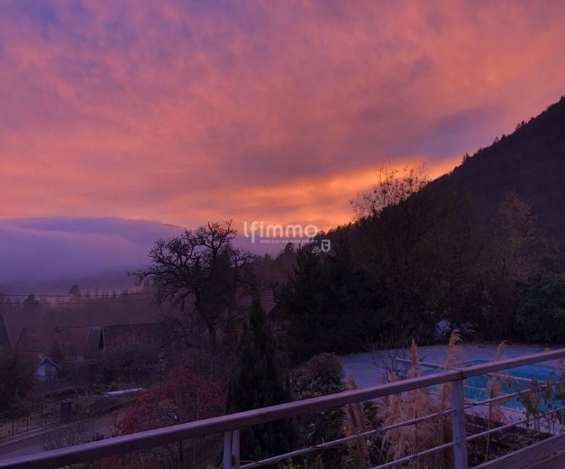 Maison - 193 m² - 6 pièces