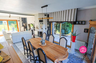 Maison - 140 m² - 6 pièces